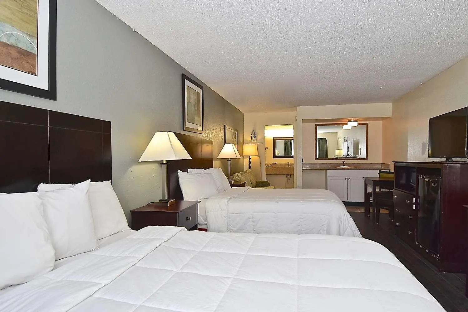 Surestay Hotel By Best Western Sarasota Lido Beach